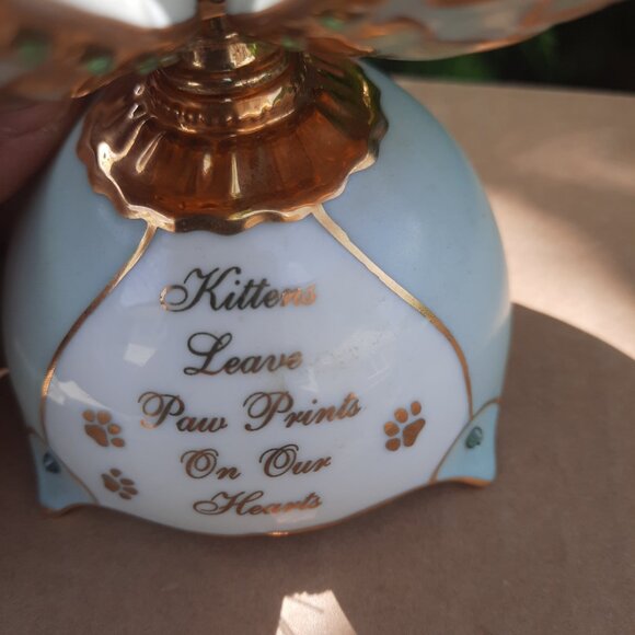 Kitten Dreams Musical Box Purr-fect Heirloom Porcelain Garden Glory Musical Egg - Picture 5 of 6